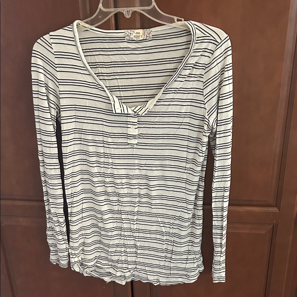 Pink Republic Black and White Striped Long Sleeve Tee